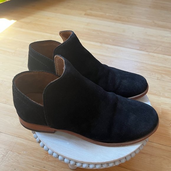 Frye Elyssa Shootie - Picture 1 of 7